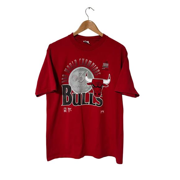 Vintage Bulls Tee - Picture 1 of 4